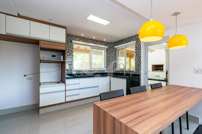 Imagem Casa de Condomínio com 3 Quartos à Venda, 245 m² em Alphaville - Santana De Parnaíba Imagem Casa de Condomínio com 3 Quartos à Venda, 245 m² em Alphaville - Santana De Parnaíba