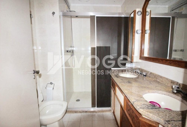 Imagem Apartamento com 3 Quartos à Venda, em Auxiliadora - Porto Alegre Imagem Apartamento com 3 Quartos à Venda, em Auxiliadora - Porto Alegre