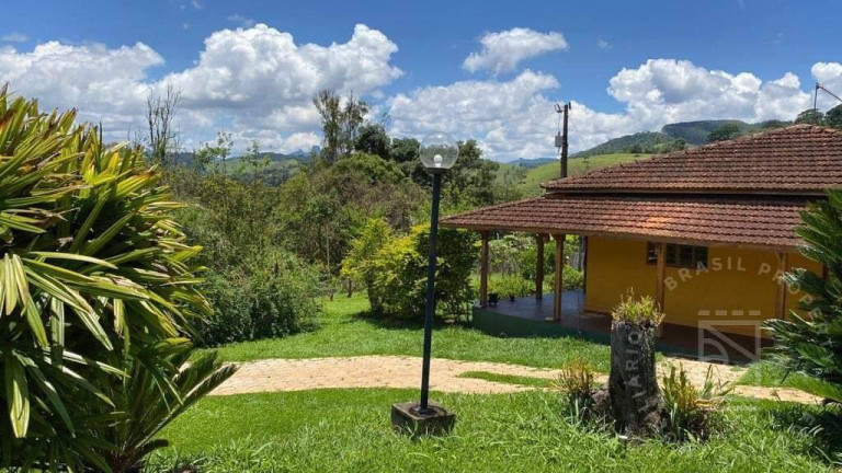 Imagem Chácara com 3 Quartos à Venda, 9 m² em Centro - Sapucaí-mirim Imagem Chácara com 3 Quartos à Venda, 9 m² em Centro - Sapucaí-mirim