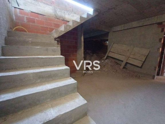 Imagem Casa com 3 Quartos à Venda, 334 m² em Albuquerque - Teresópolis Imagem Casa com 3 Quartos à Venda, 334 m² em Albuquerque - Teresópolis
