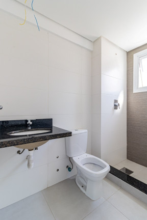 Imagem Imóvel com 2 Quartos à Venda, 83 m² em Petrópolis - Porto Alegre Imagem Imóvel com 2 Quartos à Venda, 83 m² em Petrópolis - Porto Alegre