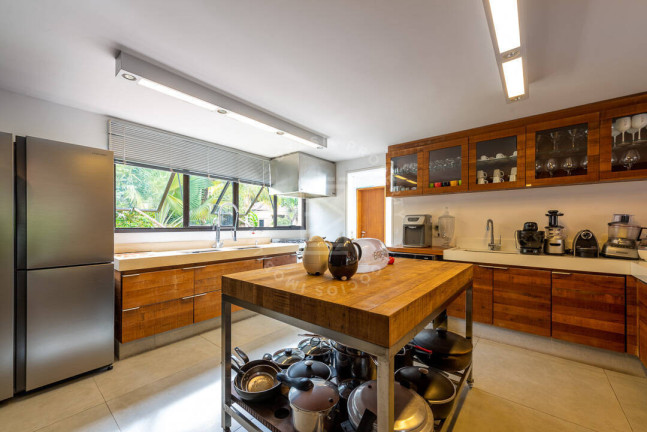Imagem Casa com 4 Quartos à Venda, 267 m² em Maresias - São Sebastião Imagem Casa com 4 Quartos à Venda, 267 m² em Maresias - São Sebastião