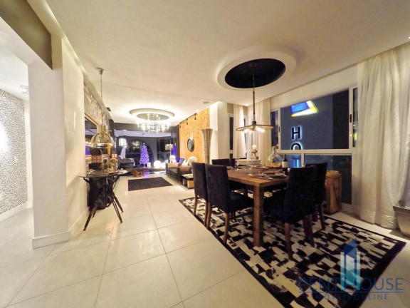 Imagem Apartamento com 3 Quartos à Venda, 158 m² em Centro - Balneário Camboriú