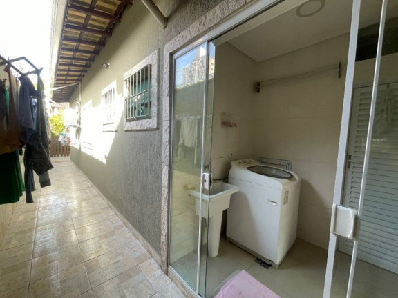 Imagem Casa com 4 Quartos à Venda, 160 m² em Flórida - Praia Grande Imagem Casa com 4 Quartos à Venda, 160 m² em Flórida - Praia Grande