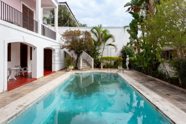 Casa com 3 Quartos à Venda, 461 m² em Jardim Guedala - São Paulo