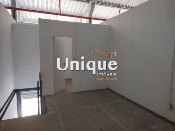 Sala Comercial à Venda, 64 m² em São Mateus - São Pedro Da Aldeia
