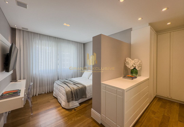 Imagem Apartamento com 3 Quartos à Venda, 316 m² em Centro - Balneário Camboriú Imagem Apartamento com 3 Quartos à Venda, 316 m² em Centro - Balneário Camboriú