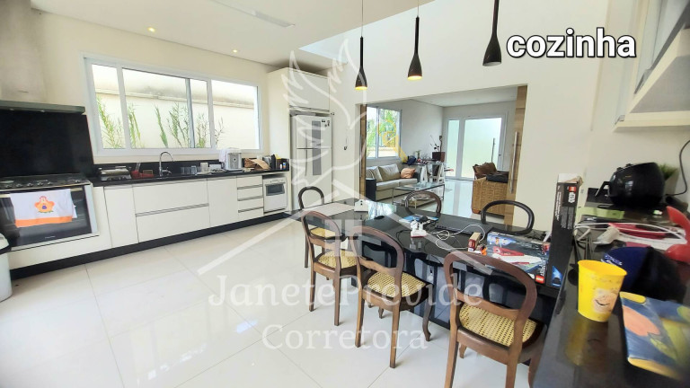 Imagem Casa de Condomínio com 2 Quartos à Venda, 266 m² em Alphaville - Barueri
