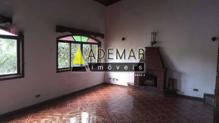 Imagem Casa com 3 Quartos à Venda, em Eldorado - Diadema Imagem Casa com 3 Quartos à Venda, em Eldorado - Diadema
