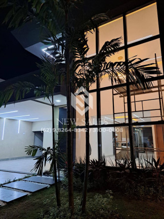 Casa com 3 Quartos à Venda, 230 m² em Moinho Dos Ventos - Goiânia