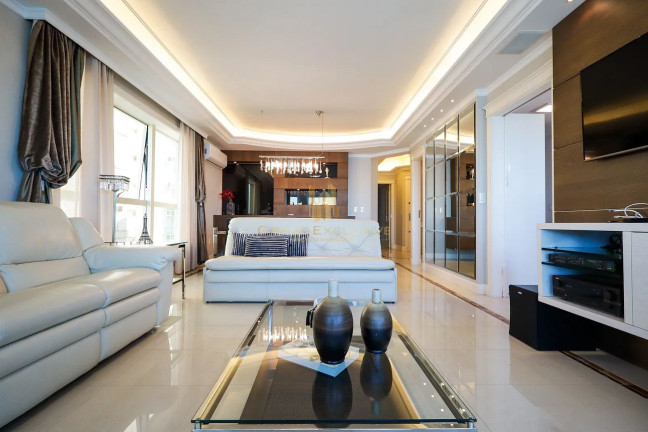 Imagem Apartamento com 4 Quartos à Venda, 170 m² em Centro - Balneário Camboriú Imagem Apartamento com 4 Quartos à Venda, 170 m² em Centro - Balneário Camboriú