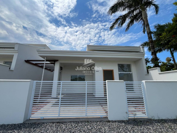 Casa com 3 Quartos à Venda, 91 m² em Barra Do Sai - Itapoá