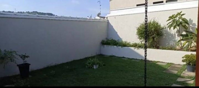Imagem Casa com 3 Quartos à Venda,  em Jacareí