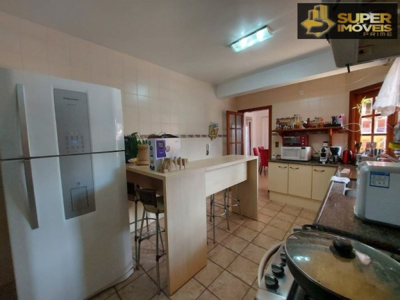Imagem Casa com 4 Quartos à Venda, 360 m² em Centro - Pelotas Imagem Casa com 4 Quartos à Venda, 360 m² em Centro - Pelotas