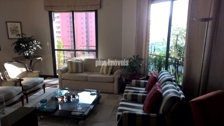 Imagem Apartamento com 3 Quartos à Venda, 205 m² em Vila Nova Conceição - São Paulo