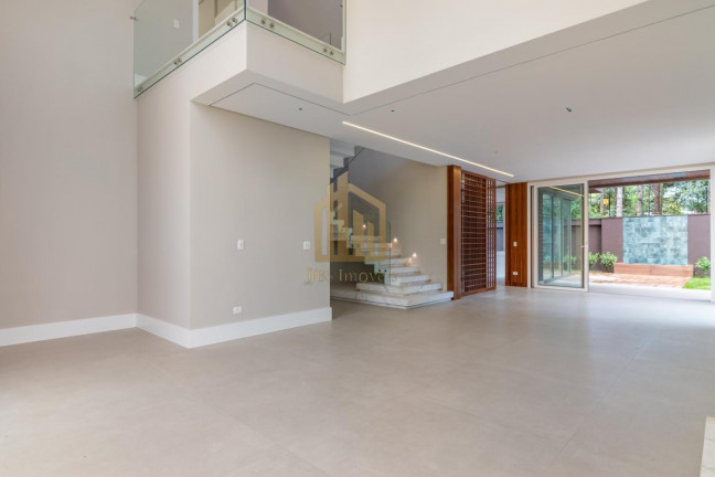 Imagem Casa com 3 Quartos à Venda, 300 m² em Santa Felicidade - Curitiba