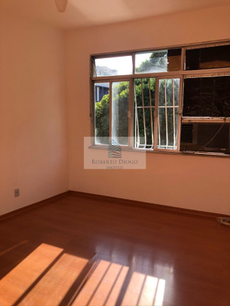 Imagem Imóvel com 3 Quartos à Venda, 88 m² em Icaraí - Niterói Imagem Imóvel com 3 Quartos à Venda, 88 m² em Icaraí - Niterói