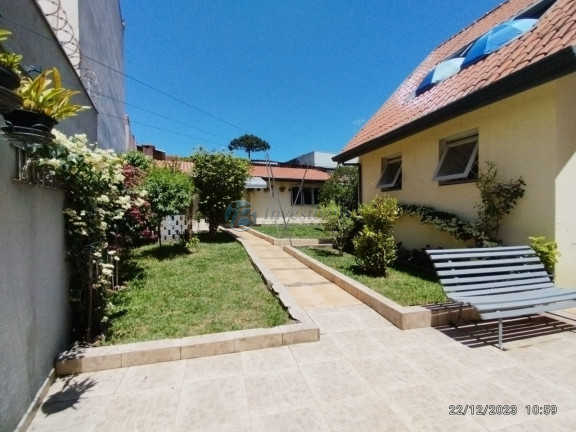Casa com 4 Quartos à Venda, 319 m² em São Francisco - Curitiba