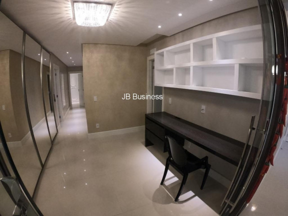 Imagem Imóvel com 4 Quartos à Venda, 234 m² em Centro - Balneário Camboriú