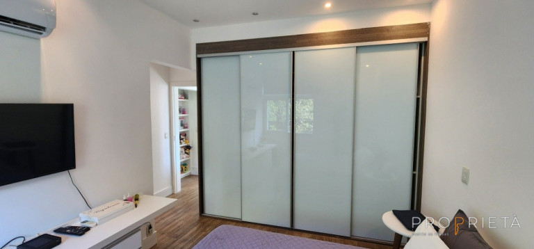Imagem Apartamento com 2 Quartos à Venda, 72 m² em Lagoa - Rio De Janeiro Imagem Apartamento com 2 Quartos à Venda, 72 m² em Lagoa - Rio De Janeiro