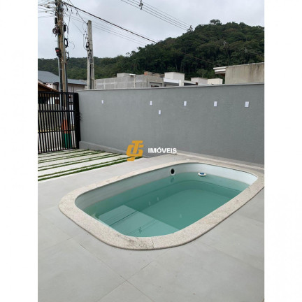 Imagem Sobrado com 3 Quartos à Venda,  em Terras Altas - Camboriú