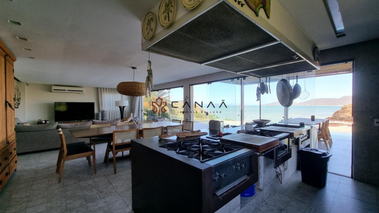 Imagem Casa com 4 Quartos à Venda, 270 m² em Ferradurinha - Armação Dos Búzios Imagem Casa com 4 Quartos à Venda, 270 m² em Ferradurinha - Armação Dos Búzios