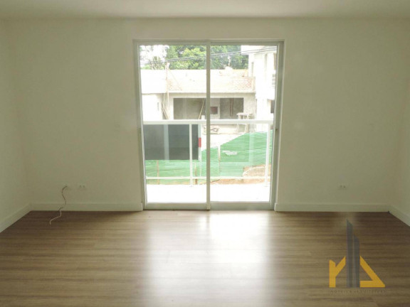 Imagem Casa com 3 Quartos à Venda, 240 m² em Pilarzinho - Curitiba