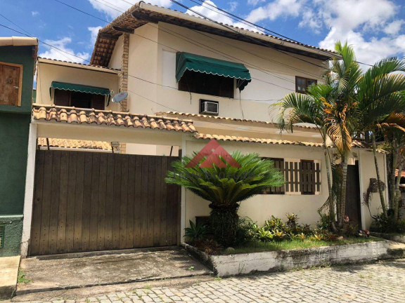 Casa com 3 Quartos à Venda, 180 m² em Tribobó - São Gonçalo
