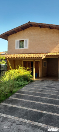 Imagem Sobrado com 6 Quartos à Venda, 210 m² em Toninhas - Ubatuba Imagem Sobrado com 6 Quartos à Venda, 210 m² em Toninhas - Ubatuba