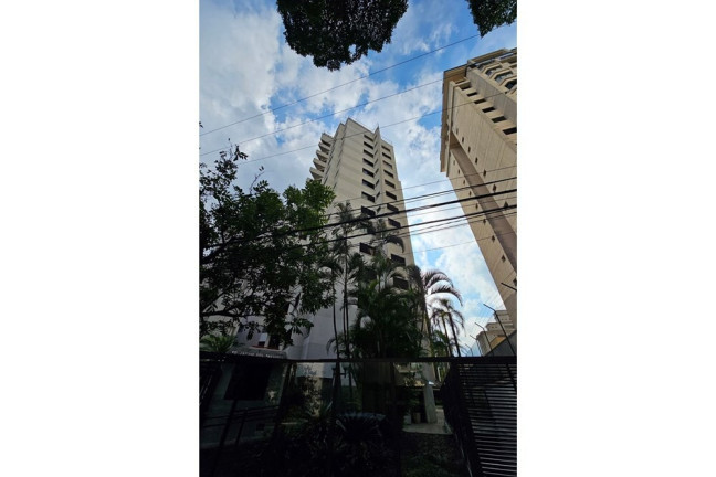 Imagem Imóvel com 4 Quartos à Venda, 143 m² em Moema - São Paulo Imagem Imóvel com 4 Quartos à Venda, 143 m² em Moema - São Paulo