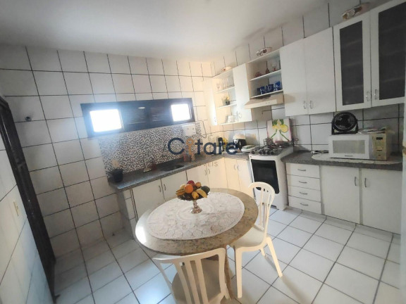 Imagem Casa com 4 Quartos à Venda, 300 m² em Cocó - Fortaleza Imagem Casa com 4 Quartos à Venda, 300 m² em Cocó - Fortaleza