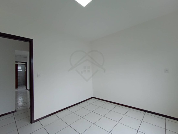 Imagem Casa com 3 Quartos à Venda, 375 m²