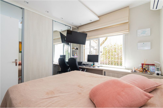 Imagem Apartamento com 2 Quartos à Venda, 60 m² em Menino Deus - Porto Alegre