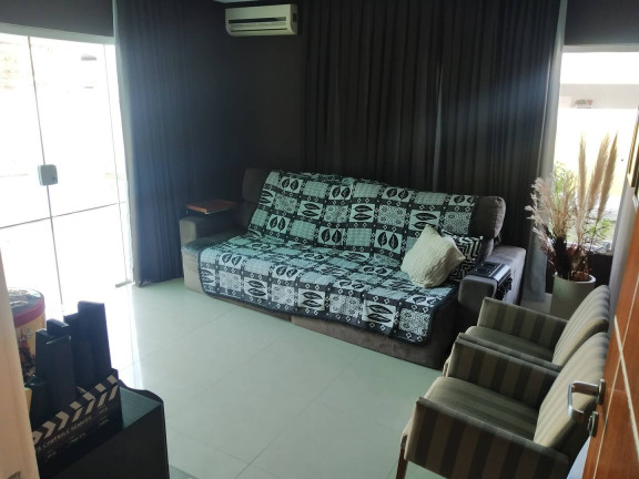 Imagem Casa com 3 Quartos à Venda, 450 m² em Parque Santo Amaro - Campos Dos Goytacazes