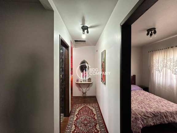 Imagem Casa com 7 Quartos à Venda, 450 m² em Boa Vista - Ponta Grossa Imagem Casa com 7 Quartos à Venda, 450 m² em Boa Vista - Ponta Grossa