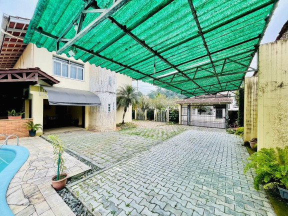Imagem Casa com 5 Quartos à Venda, 240 m² em Itoupava Central - Blumenau