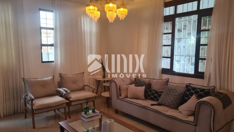 Imagem Casa com 6 Quartos à Venda, 540 m² em Parque Turf Club - Campos Dos Goytacazes