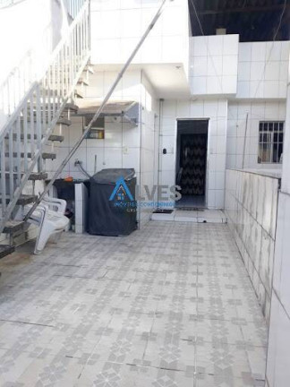 Imagem Casa com 2 Quartos à Venda, 250 m² em Casa Grande - Diadema