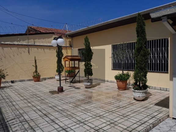 Imagem Casa com 3 Quartos à Venda, 300 m² em Jardim Gurilândia - Taubaté