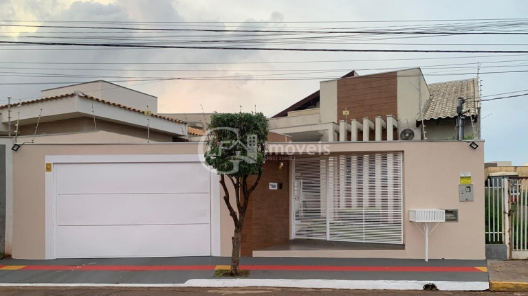 Casa com 3 Quartos à Venda, 170 m² em Sobrinho - Campo Grande