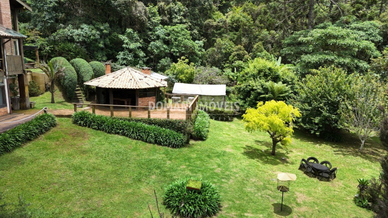 Imagem Casa com 3 Quartos à Venda, 597 m² em Região Da Pedra Do Fogo - Campos Do Jordão Imagem Casa com 3 Quartos à Venda, 597 m² em Região Da Pedra Do Fogo - Campos Do Jordão