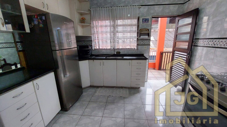 Imagem Sobrado com 6 Quartos à Venda, 200 m² em Parque João Ramalho - Santo André