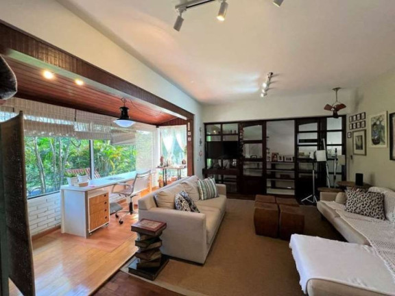 Imagem Casa com 6 Quartos à Venda, 804 m² em Chácara Granja Velha - Carapicuíba