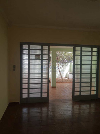 Imagem Casa com 2 Quartos à Venda, 124 m² em Jardim Ferrarezzi - Pirassununga