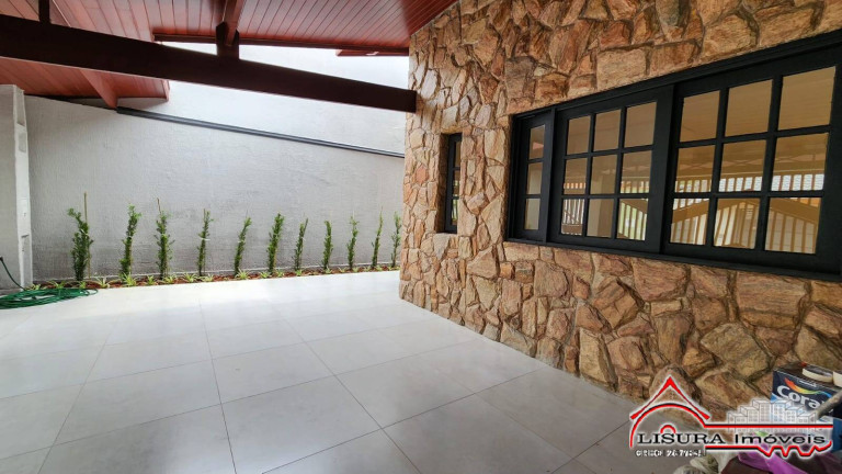 Imagem Casa com 3 Quartos à Venda, 120 m² em Jardim Altos De Santana Ii - Jacareí Imagem Casa com 3 Quartos à Venda, 120 m² em Jardim Altos De Santana Ii - Jacareí