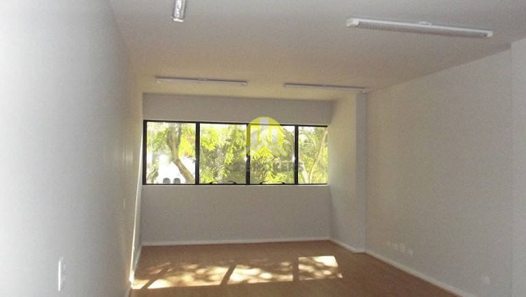 Imagem Sala Comercial para Alugar, 35 m² em Centro Cívico - Curitiba Imagem Sala Comercial para Alugar, 35 m² em Centro Cívico - Curitiba