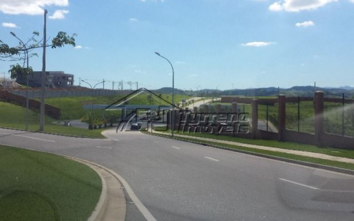 Imóvel à Venda, 570 m² em Urbanova - São José Dos Campos