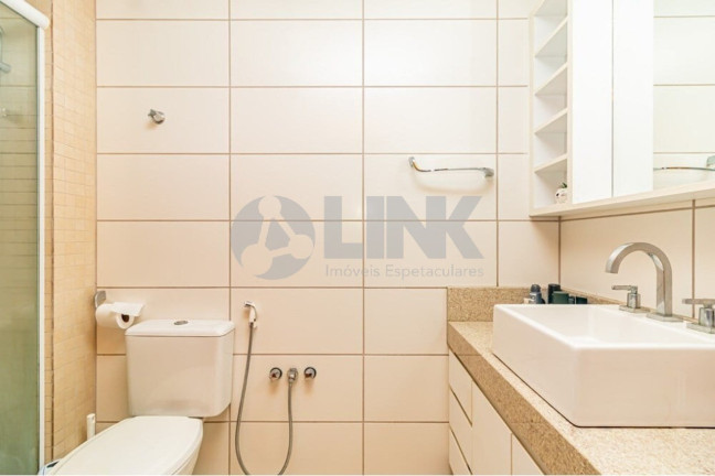 Imagem Apartamento com 2 Quartos à Venda, 78 m² em Santana - Porto Alegre Imagem Apartamento com 2 Quartos à Venda, 78 m² em Santana - Porto Alegre