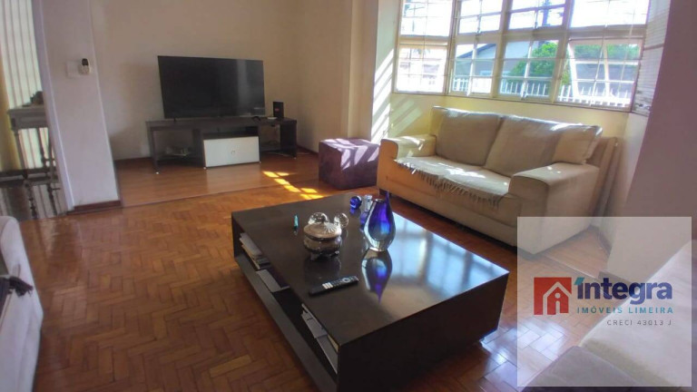 Imagem Casa com 3 Quartos à Venda, 235 m² em Vila Cristóvam - Limeira Imagem Casa com 3 Quartos à Venda, 235 m² em Vila Cristóvam - Limeira
