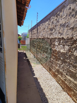 Imagem Casa com 2 Quartos para Alugar, 200 m² em Distrito Industrial - Cuiabá Imagem Casa com 2 Quartos para Alugar, 200 m² em Distrito Industrial - Cuiabá
